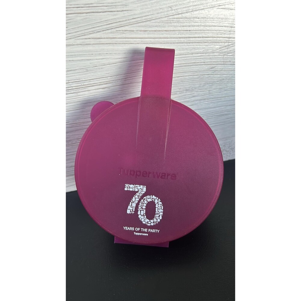 Tupperware Onion Keeper
